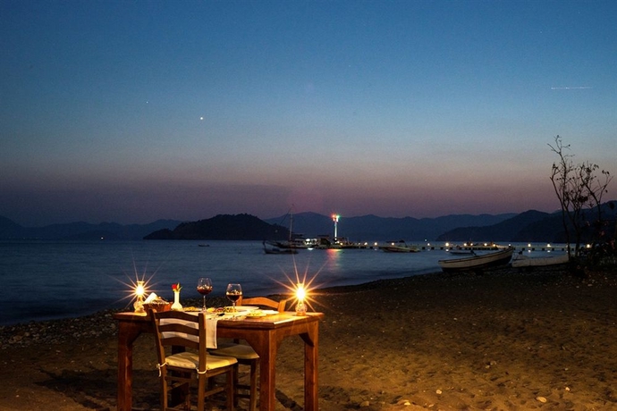 Imagen del bar/restaurante del Lodge Yonca, FETHIYE. Foto 2