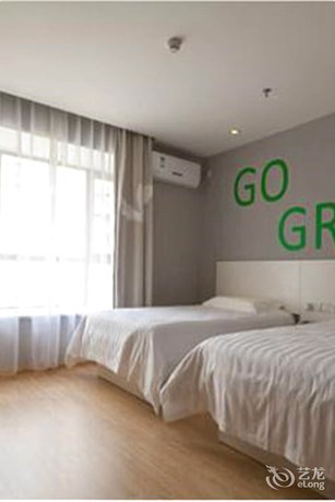 Imagen de la habitación del Motel 168 Dalian Jiefang Plaza. Foto 7