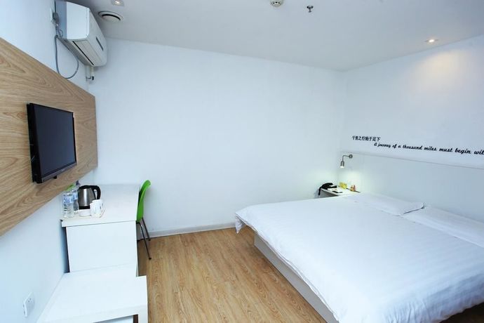 Imagen de los interiores del Motel 168 Ninghai Passenger Terminal Branch. Foto 14