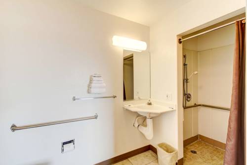 Imagen de la habitación del Motel 6 Amherst, Oh - Cleveland West - Lorain. Foto 5