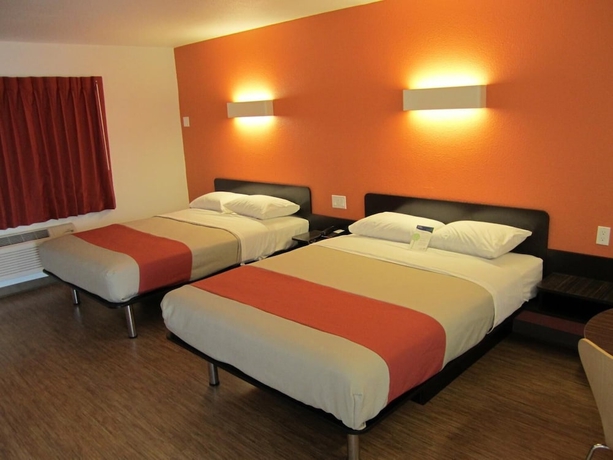 Imagen de la habitación del Motel 6 Anaheim, Ca. Foto 9