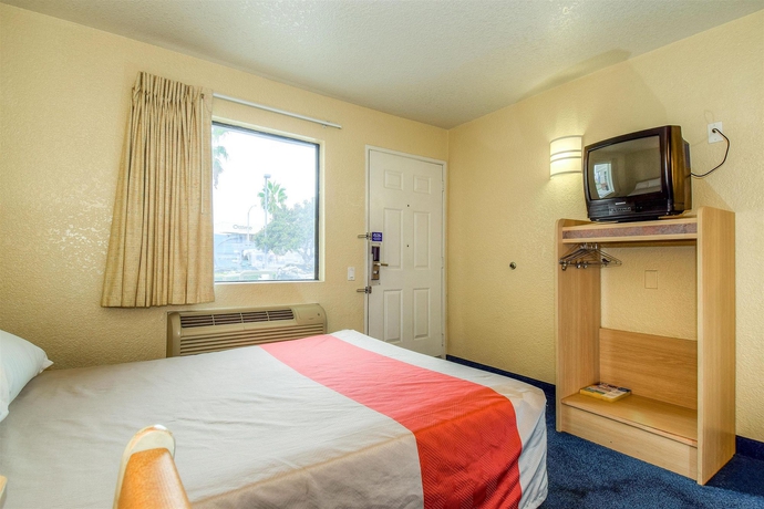 Imagen de la habitación del Motel 6 Anaheim, Ca - Fullerton East. Foto 6