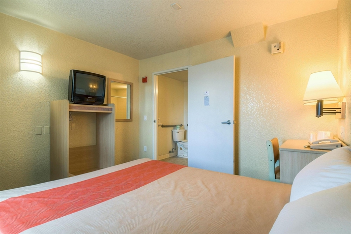 Imagen de la habitación del Motel 6 Anaheim, Ca - Fullerton East. Foto 13
