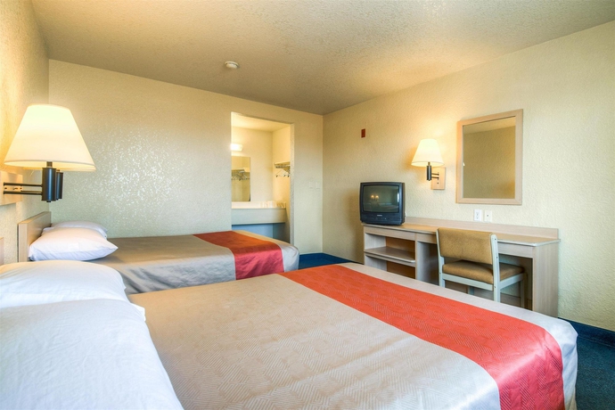 Imagen de la habitación del Motel 6 Anaheim, Ca - Fullerton East. Foto 14