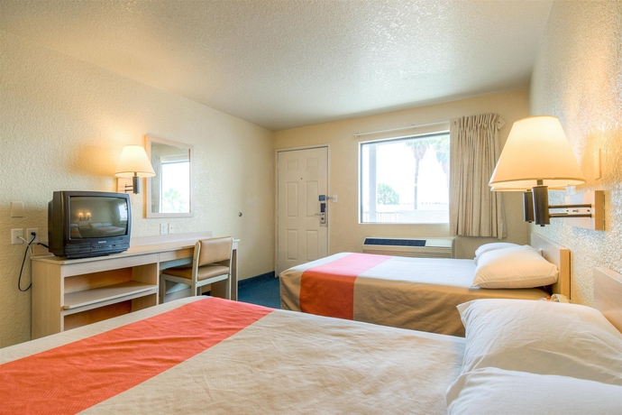 Imagen de la habitación del Motel 6 Anaheim, Ca - Fullerton East. Foto 15