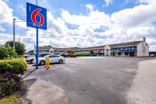 Imagen de la habitación del Motel 6 Anniston, Al. Foto 2