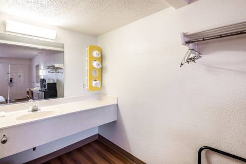 Imagen de la habitación del Motel 6 Anniston, Al. Foto 16