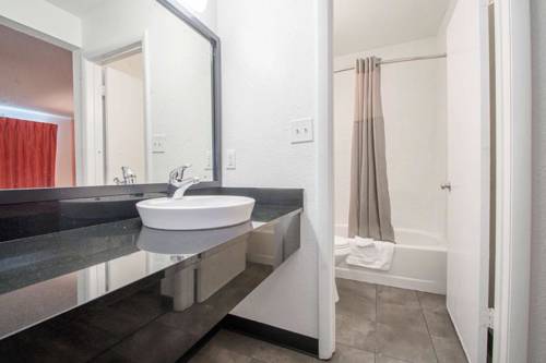 Imagen de la habitación del Motel 6 Atlanta Northeast - Norcross. Foto 5