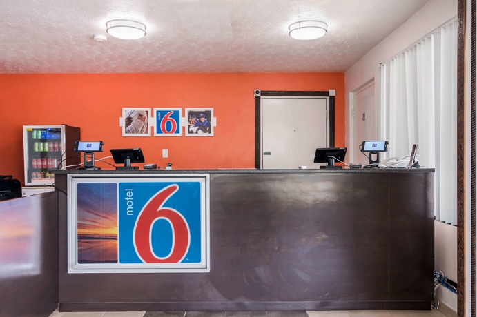 Imagen de los interiores del Motel 6 Attalla, Al. Foto 16