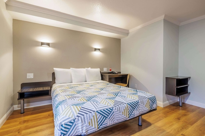 Imagen de la habitación del Motel 6 Auburn, Ca. Foto 4
