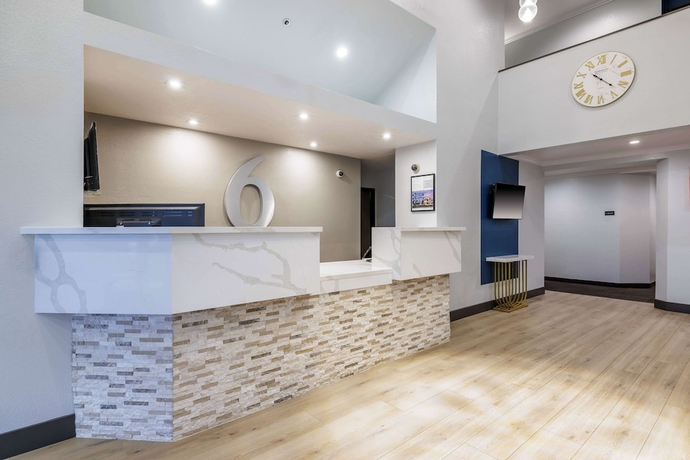 Imagen de los interiores del Motel 6 Auburn, Ca. Foto 15