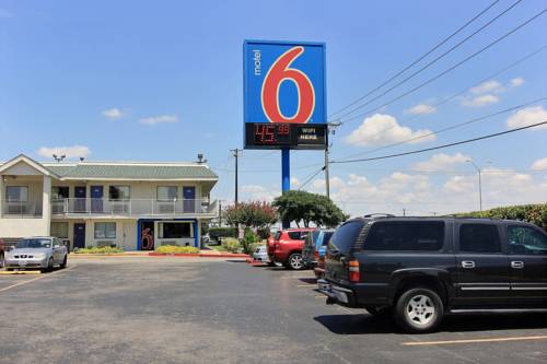 Imagen de la habitación del Motel 6 Austin, Tx. Foto 2