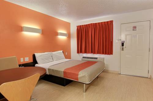 Imagen de la habitación del Motel 6 Austin, Tx. Foto 7