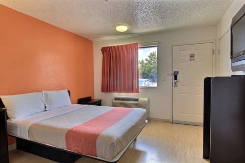 Imagen de la habitación del Motel 6 Austin, Tx. Foto 14