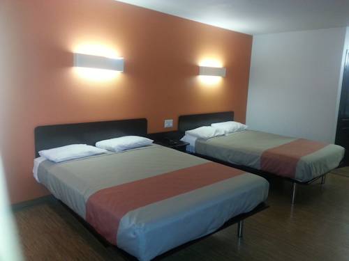 Imagen de la habitación del Motel 6 Bell Gardens. Foto 1