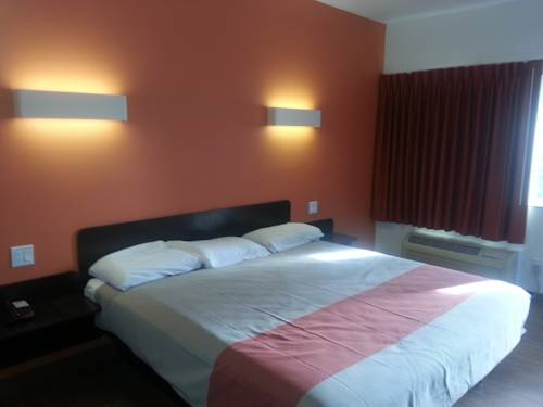 Imagen de la habitación del Motel 6 Bell Gardens. Foto 3