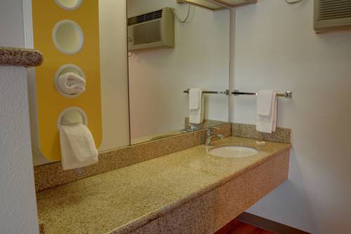 Imagen de la habitación del Motel 6 Bend. Foto 8