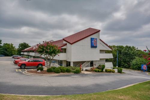 Imagen de la habitación del Motel 6 Birmingham, Al. Foto 2