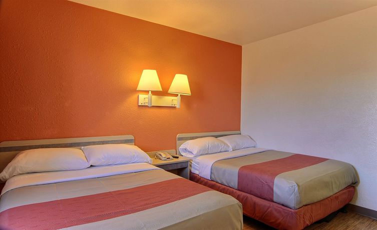 Imagen de la habitación del Motel 6 Bismarck, Nd. Foto 8