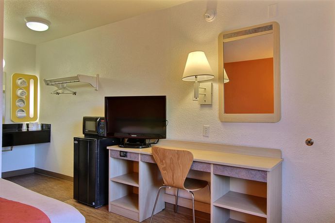 Imagen de la habitación del Motel 6 Bismarck, Nd. Foto 12