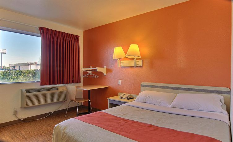 Imagen de la habitación del Motel 6 Bismarck, Nd. Foto 13