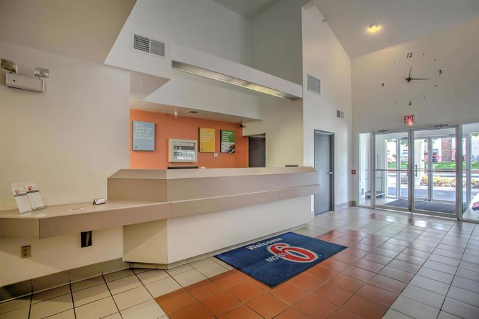 Imagen de los interiores del Motel 6 Bozeman, Mt. Foto 7