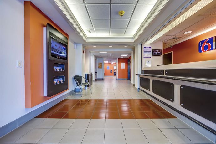 Imagen de los interiores del Motel 6 Burlington, On - Toronto West - Oakville. Foto 16