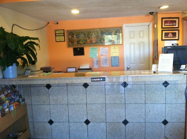 Imagen de la habitación del Motel 6 Calera. Foto 5