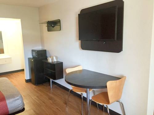 Imagen de la habitación del Motel 6 Calhoun, Ga. Foto 3