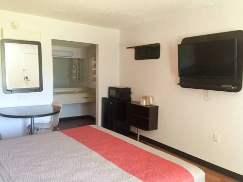 Imagen de la habitación del Motel 6 Calhoun, Ga. Foto 4
