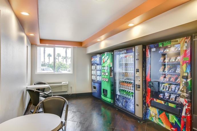 Imagen de los interiores del Motel 6 Carson, Ca. Foto 8