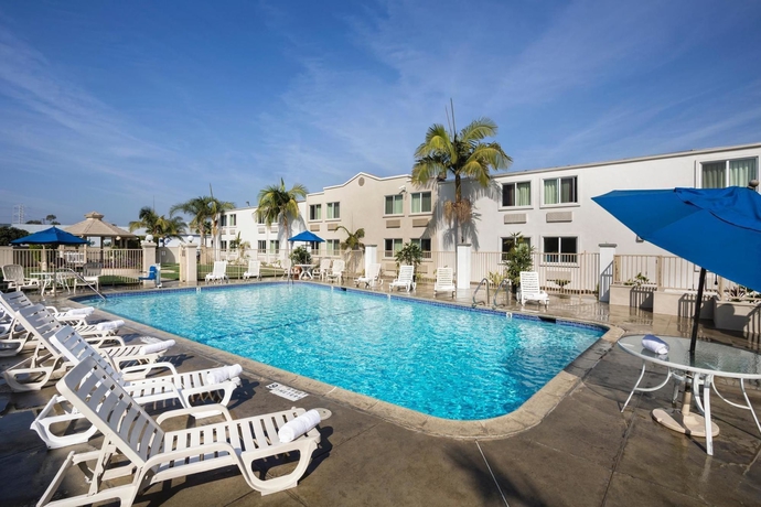 Imagen de la piscina del Motel 6 Carson, Ca. Foto 12