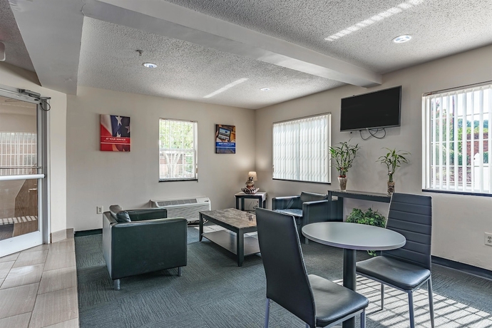 Imagen de los interiores del Motel 6 Charlotte, Nc - University. Foto 14
