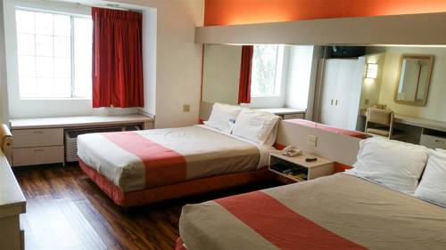 Imagen de la habitación del Motel 6 Chattanooga Downtown. Foto 2