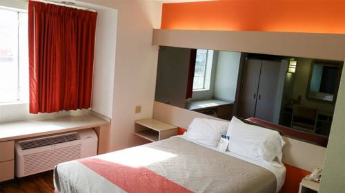Imagen de la habitación del Motel 6 Chattanooga Downtown. Foto 6