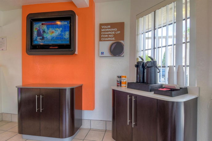 Imagen de los interiores del Motel 6 Chula Vista, Ca - San Diego. Foto 13