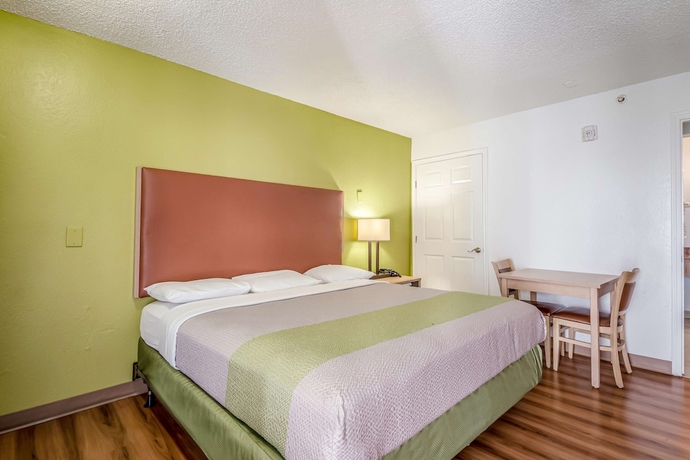 Imagen de la habitación del Motel 6 Corpus Christi, Tx. Foto 8