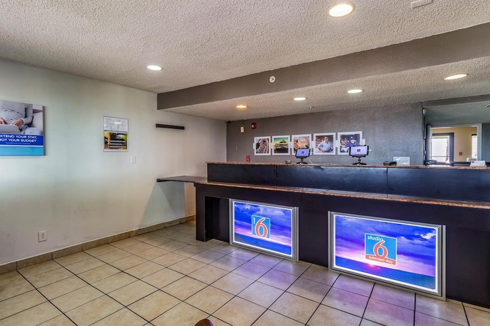 Imagen de los interiores del Motel 6 Corpus Christi, Tx. Foto 19