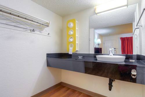 Imagen de la habitación del Motel 6 Costa Mesa, Ca. Foto 2