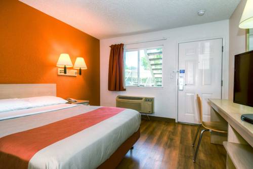 Imagen de la habitación del Motel 6 Costa Mesa, Ca. Foto 13