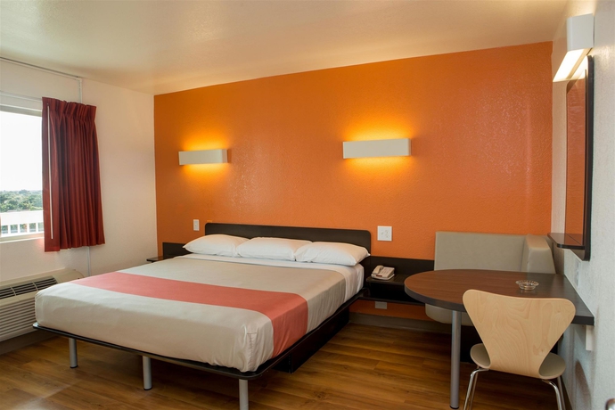 Imagen de la habitación del Motel 6 Cutler Bay. Foto 4