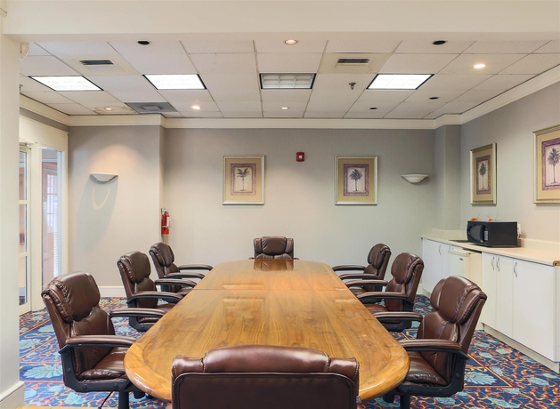 Imagen de los interiores del Motel 6 Cutler Bay. Foto 12