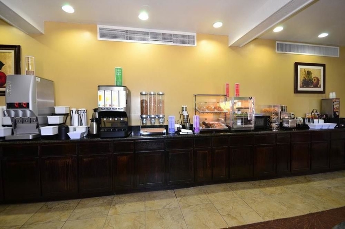Imagen del bar/restaurante del Motel 6 Dallas, Tx – Downtown. Foto 5