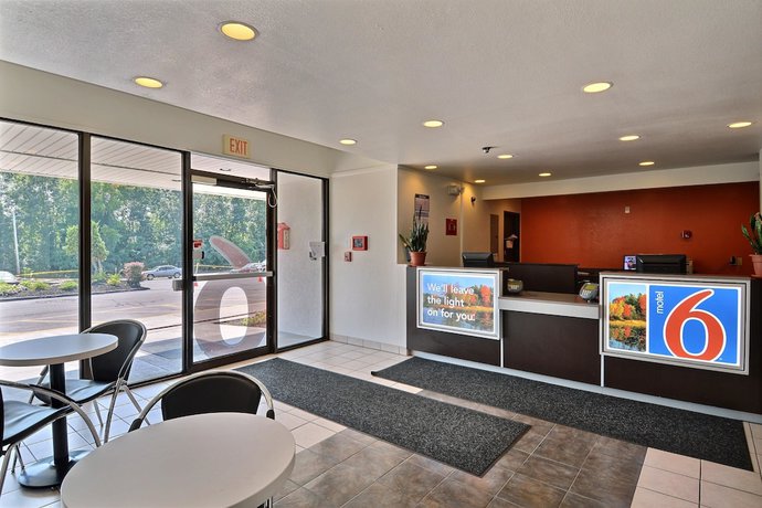 Imagen de los interiores del Motel 6 Danvers, Ma - Boston North. Foto 11