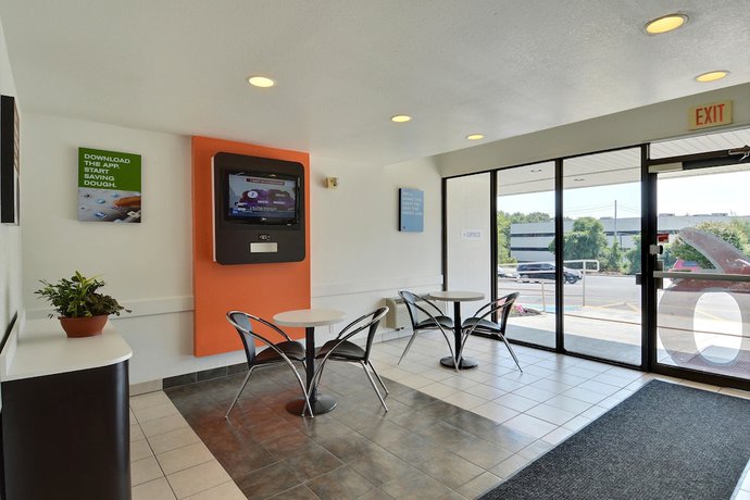 Imagen de los interiores del Motel 6 Danvers, Ma - Boston North. Foto 12