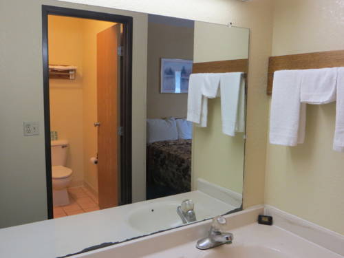 Imagen de la habitación del Motel 6 Davenport. Foto 12