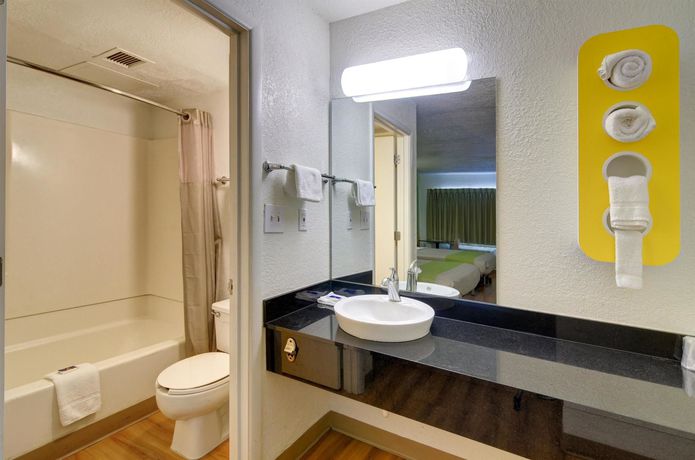 Imagen de la habitación del Motel 6 Destin. Foto 4