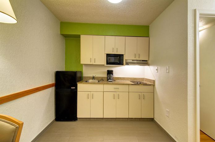 Imagen de la habitación del Motel 6 Destin. Foto 7