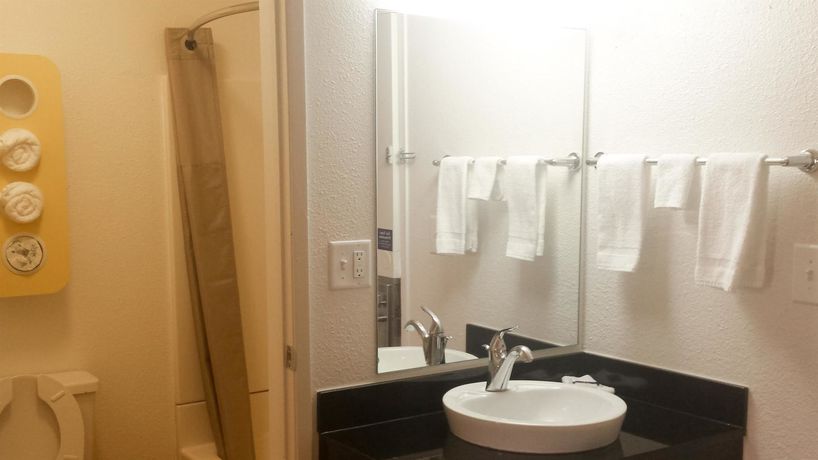 Imagen de la habitación del Motel 6 Duluth, Mn. Foto 7