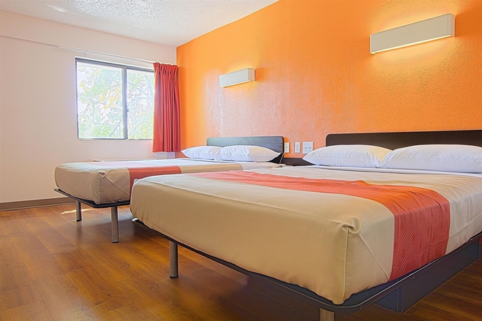 Imagen de la habitación del Motel 6 East Brunswick, Nj. Foto 14